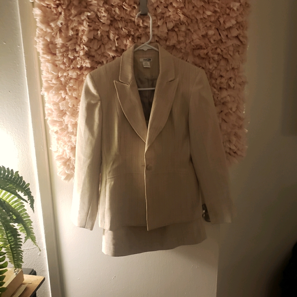 Suit